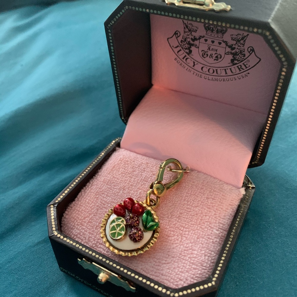 Juicy Couture Fruit Tart Charm